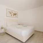 Villa Dino With Ocean View