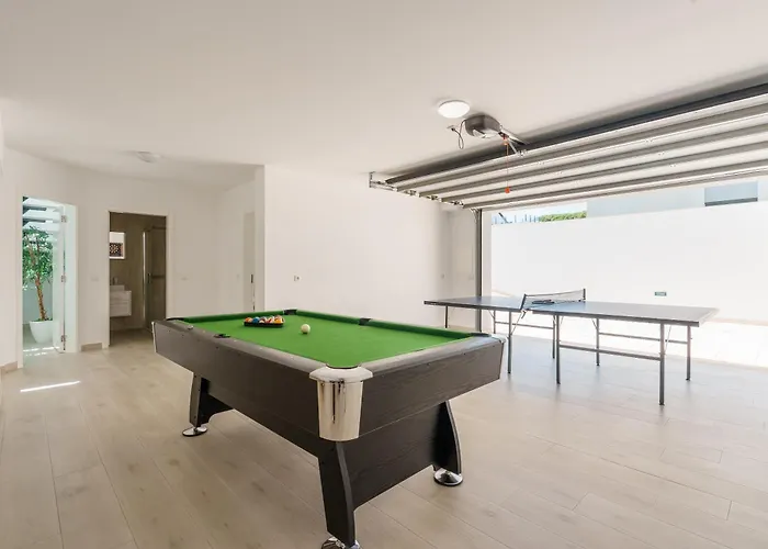 Dino With Ocean View *